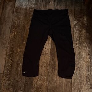 Under Armour Women’s Capri Black Leggings